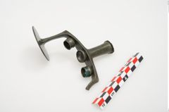 Foto von Bronzeantennendolchgriff (NHMW-PRAE-025404)
